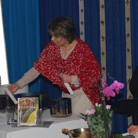 Valentinsfeier Frau in Bewegung